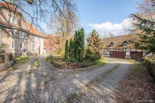 Hofsmittte 1 - 3 Zimmer Mehrfamilienhaus, Wohnhaus zum Kaufen in Rinteln / Krankenhagen
