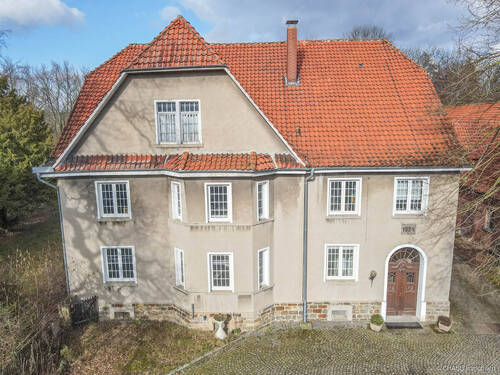 Herrenhaus - Frontansicht - 3 Zimmer Mehrfamilienhaus, Wohnhaus in Rinteln / Krankenhagen