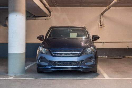 KFZ-Tiefgaragenstellplatz - 