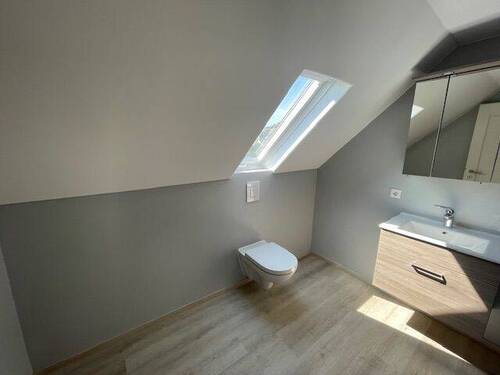 Duschbadezimmer im DG - 