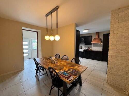 Blick vom Esszimmer zur Küche - 