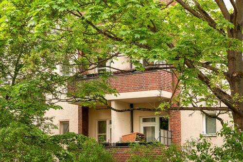 Balkon - Etagenwohnung mit 44,80 m&sup2; in Berlin zum Kaufen