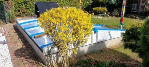 Pool - ehemals für Koifische, kleines Solarwerk - 