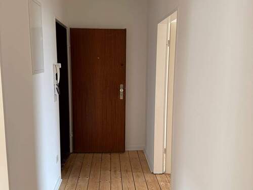 Diele - 2 Zimmer Etagenwohnung in Duisburg