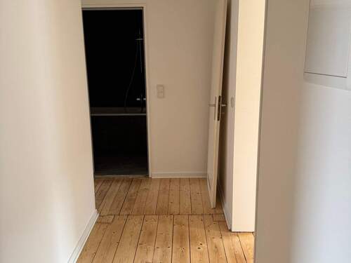 Flur - Etagenwohnung mit 52,10 m² in Duisburg zur Miete