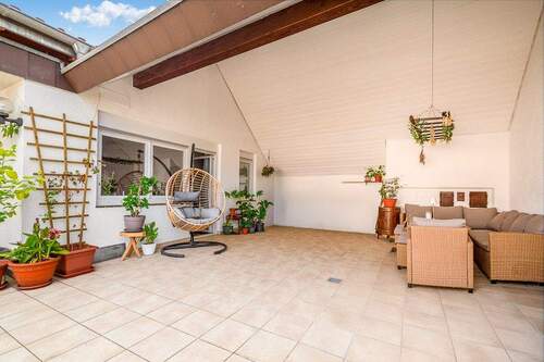 sonnige Dachterrasse (OG) - 