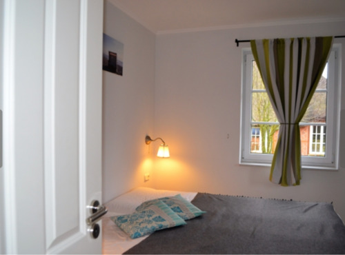 2. Schlafzimmer : FEWO Nr. 1.png - 