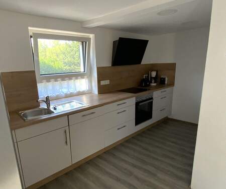 Ziemlich neue Küche (kann hinzu erworben werden) - 