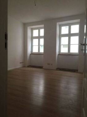 Zimmer 2 - 