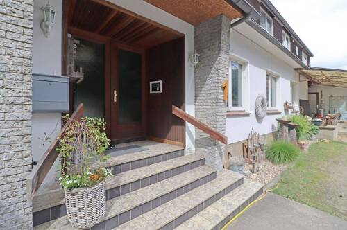 Eingangsbereich - Wohnen, Arbeiten und Gestalten unter einem Dach