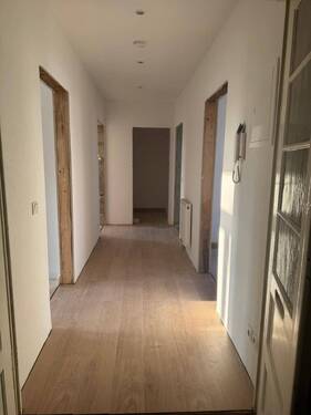 PHOTO-2026-03-23-07-14-06 (2).jpg - 2 Zimmer Etagenwohnung in Markneukirchen