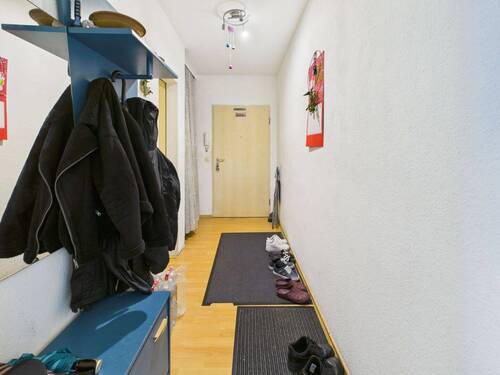 Flur - Etagenwohnung mit 81,00 m&sup2; in Bielefeld zum Kaufen