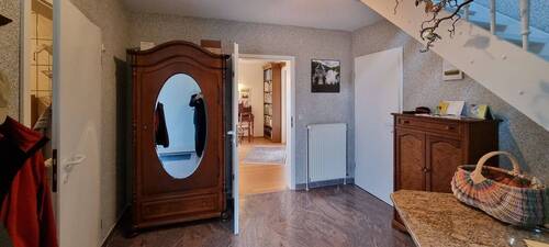 Diele (Links: Garagenzugang) - 