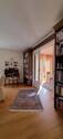Bücherbord im Wohnzimmer - 