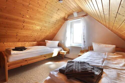 Kinderzimmer - DG links - 