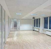 3 Räume - 2.550,00&nbsp;EUR Kaltmiete, ca.&nbsp; 254,00&nbsp;m&sup2;&nbsp;Wohnfl&auml;che in Dachau (PLZ: 85221)