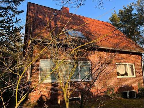 Ansicht Osten - 6 Zimmer Mehrfamilienhaus, Wohnhaus in Schneverdingen