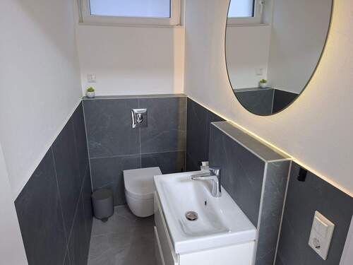 Gäste WC - 4 Zimmer Einfamilienhaus zur Miete in Stade