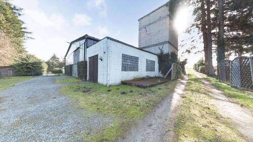 Außen - Hintere Zufahrt Halle - 