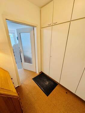 Einbauschrank in Diele - 