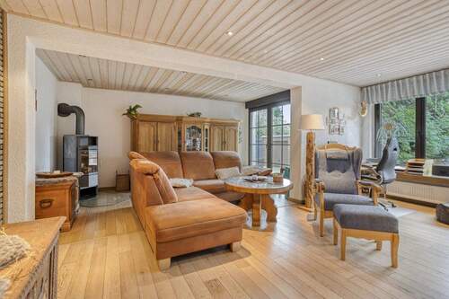 Wohnzimmer EG - Mehrfamilienhaus, Wohnhaus mit 410,00 m&sup2; in Recklinghausen zum Kaufen