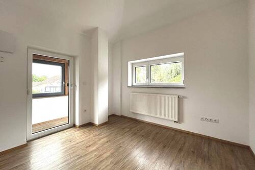 Zimmer mit Balkon - 