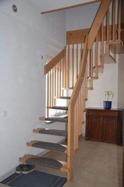 Treppenhaus - 4 Zimmer Terrassenwohnung zur Miete in Weißensee