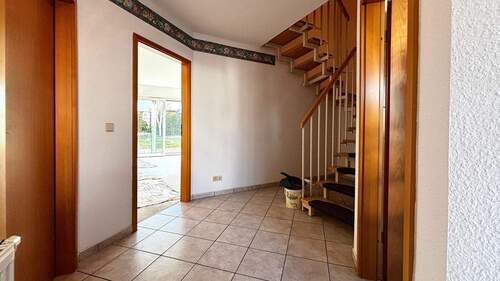 Eingangsbereich - Reihenmittelhaus mit 128,00 m&sup2; in Elsteraue zum Kaufen