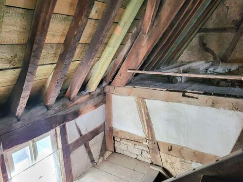 Dachboden ausbaufähig - 