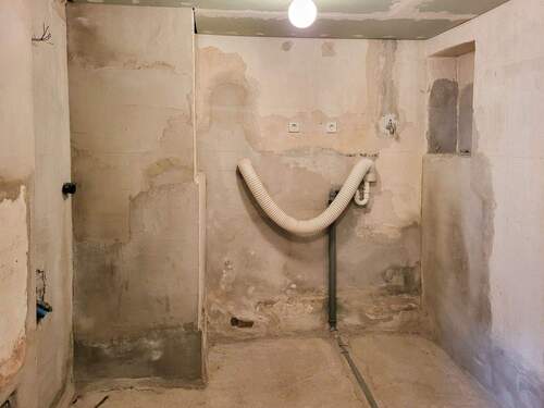 Gäste-WC/ Waschküche in Vorbereitung - 