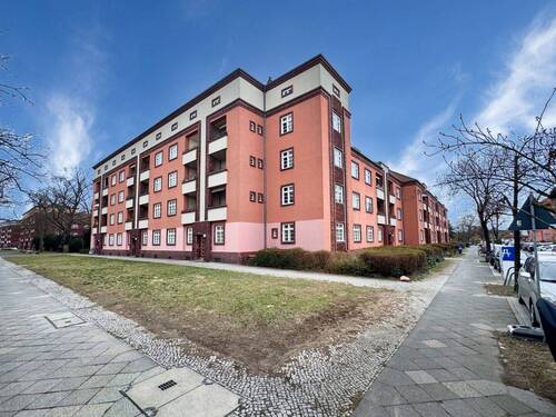 Seitenansicht Gebäude - 3 Zimmer Etagenwohnung in Berlin