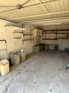 Garage - Einfamilienhaus mit 158,00 m&sup2; in Köln zum Kaufen