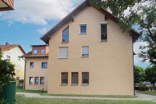 Haus mit WE im OG - 