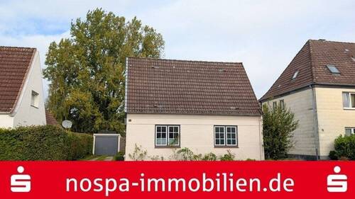 Außenansicht - Einfamilienhaus in zentraler Lage von Schleswig - modernisiert, bezugsfrei