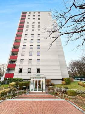 In der Taufe 4_Hauseingang - 