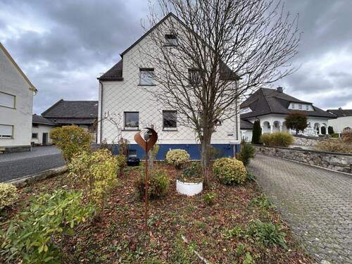 Straßenansicht - Einfamilienhaus mit 136,00 m&sup2; in Waldbrunn (Westerwald) / Hintermeilingen zum Kaufen