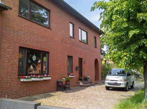 Ansicht Eingang - Mehrfamilienhaus, Wohnhaus mit 469,00 m&sup2; in Kirchgellersen / Heiligenthal zum Kaufen