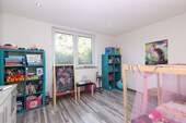 EG Kinderzimmer 2 Bild 1 - 