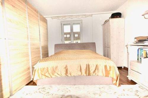 Schlafzimmer - Etagenwohnung mit 61,60 m² in München zum Kaufen