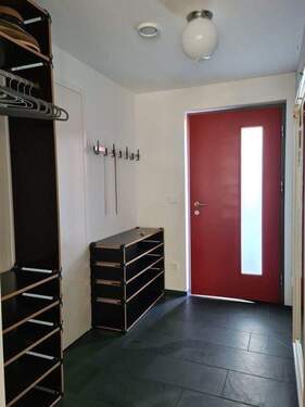 EG. Eingang - 8 Zimmer Reihenmittelhaus zum Kaufen in Konstanz