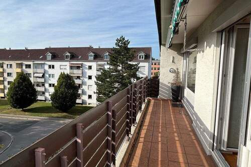 Balkonausblick - 3 Zimmer Etagenwohnung in Straubing