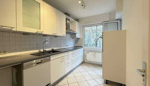 Küche Ansicht I - Etagenwohnung mit 86,80 m&sup2; in Frankfurt am Main zum Kaufen