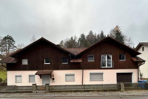 Straßenansicht - 1 Zimmer Mehrfamilienhaus, Wohnhaus in Stallwang