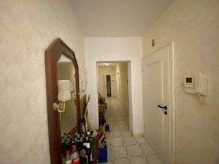 Einladender Flur (Wohnung 2) - 