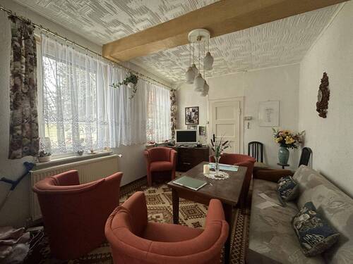 Wohnzimmer - 8 Zimmer Einfamilienhaus in Halberstadt