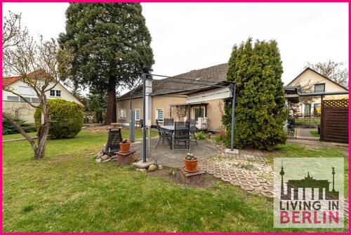 Hausansicht - Freistehendes Einfamilienhaus mit tollem Garten!