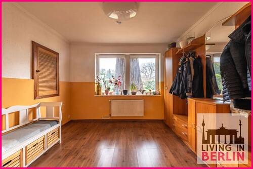 Garderobe - 4 Zimmer Einfamilienhaus in Berlin