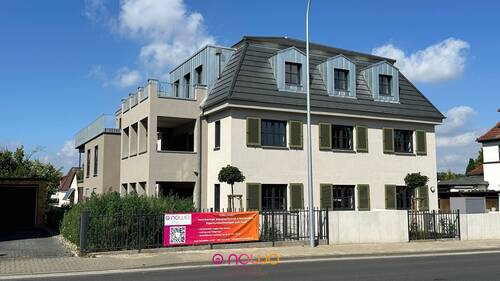 Außenansicht Südost_Straßenseite - Wolfenbüttel: Natürlich mit Aufzug, Tiefgaragenplatz und Balkon! Helle 3-Zim.-Neubauwohnung