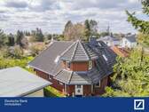 Blick auf das Haus - Immobilie mit Potential - großes Grundstück mit attraktivem Haus und weiterer Baufläche