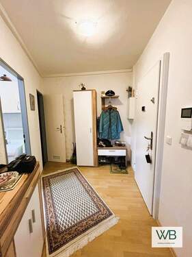 Eingangsbereich 2 - Etagenwohnung mit 58,00 m² in Wolfsburg / Alt Wolfsburg zum Kaufen
